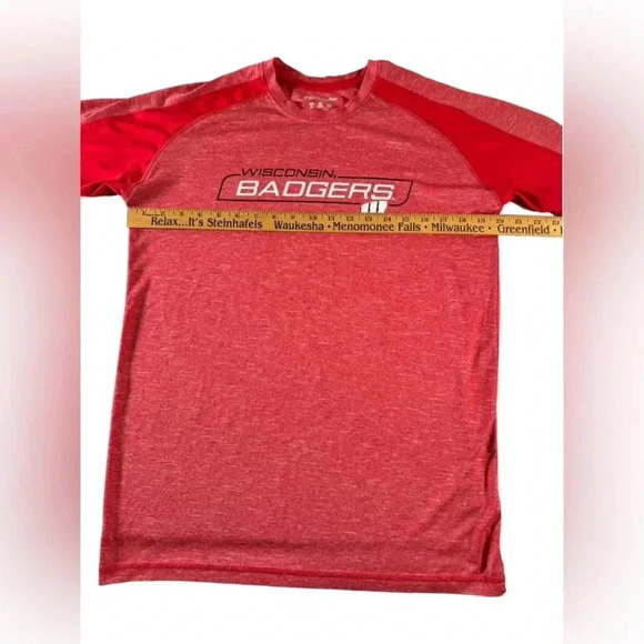 Champion Men's Medium Red Wisconsin Badgers Short Sleeve Polytester T-Shirt - Picture 5 of 11